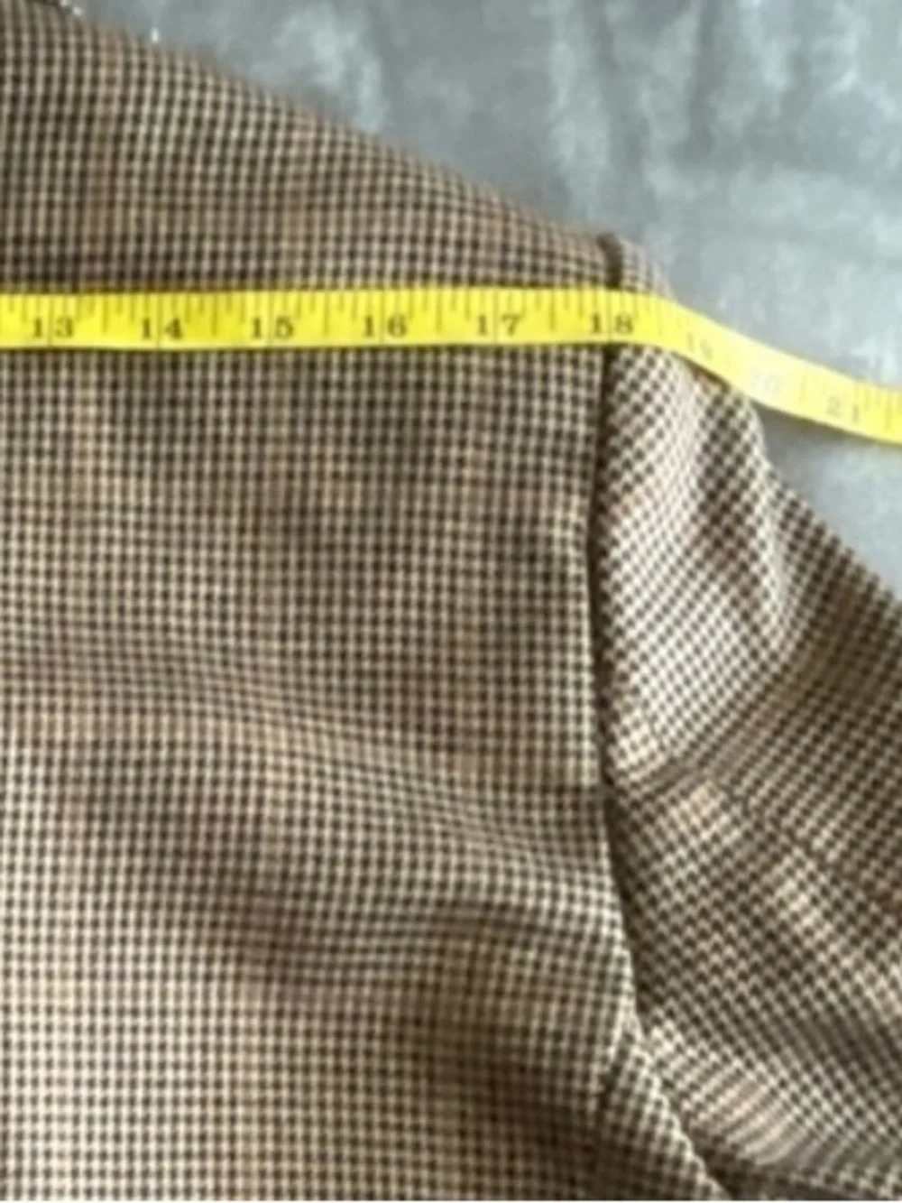 JoS. A. Bank Houndstooth Sport Coat Jacket Mens 41R Tan Silk Camel Hair Preppy